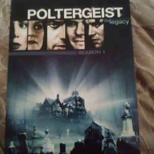 Poltiergeist The Legacy set